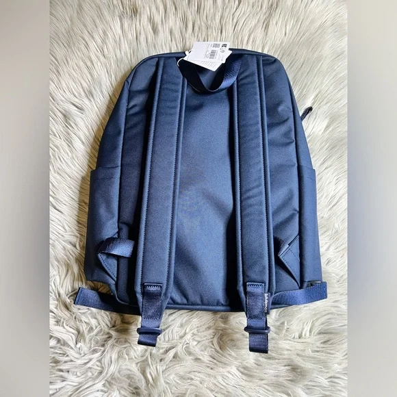 NWT Everywhere Backpack - Picture 3 of 5